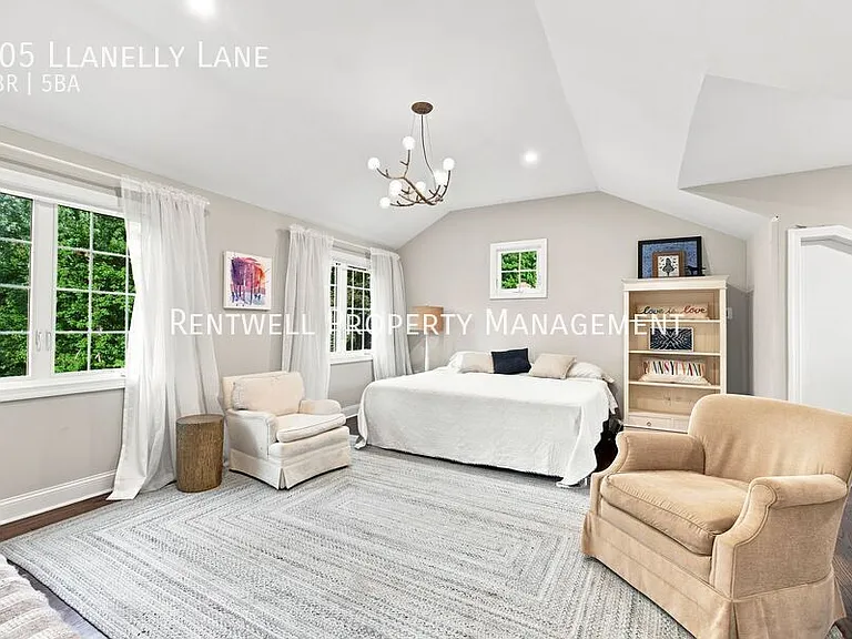 805 Llanelly Ln — Photo 24