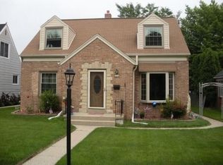 3250 S 44th St, Milwaukee, WI 53219