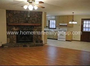 409 Bob Wood Dr, Loganville, GA 30052