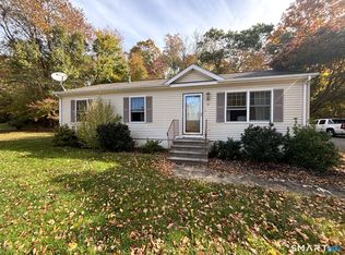 32 Ruth Dr, Plainfield, CT 06374
