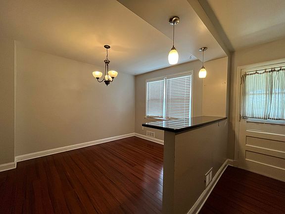 3rd image of 1864 Yakona Rd