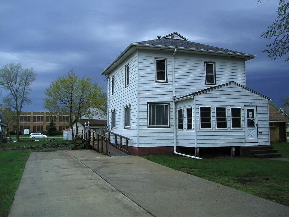 1st image of 315 N 7th St