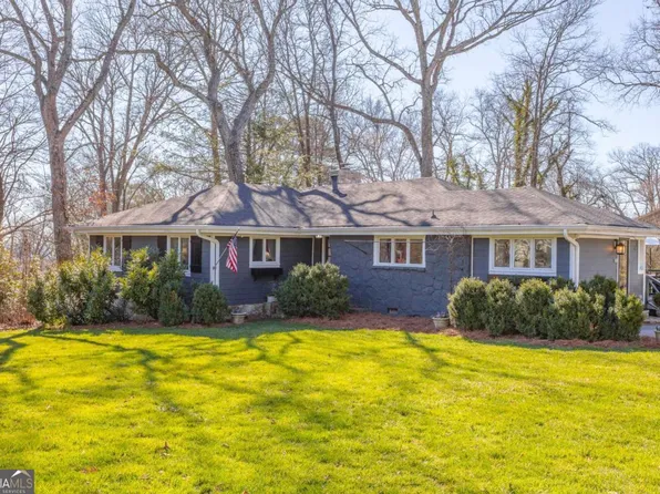 210 Hardy Rd, Lookout Mountain, GA 30750