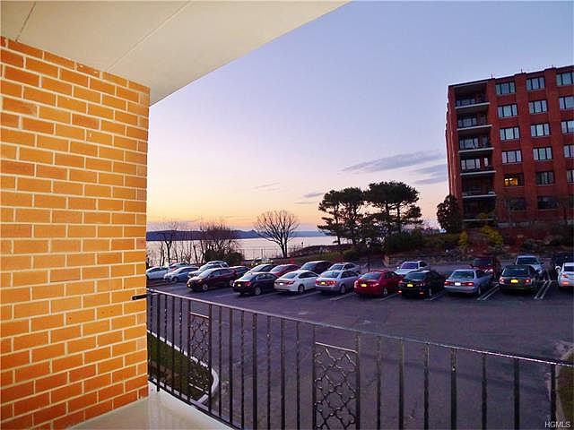1st image of 16 Rockledge Ave APT 2F1