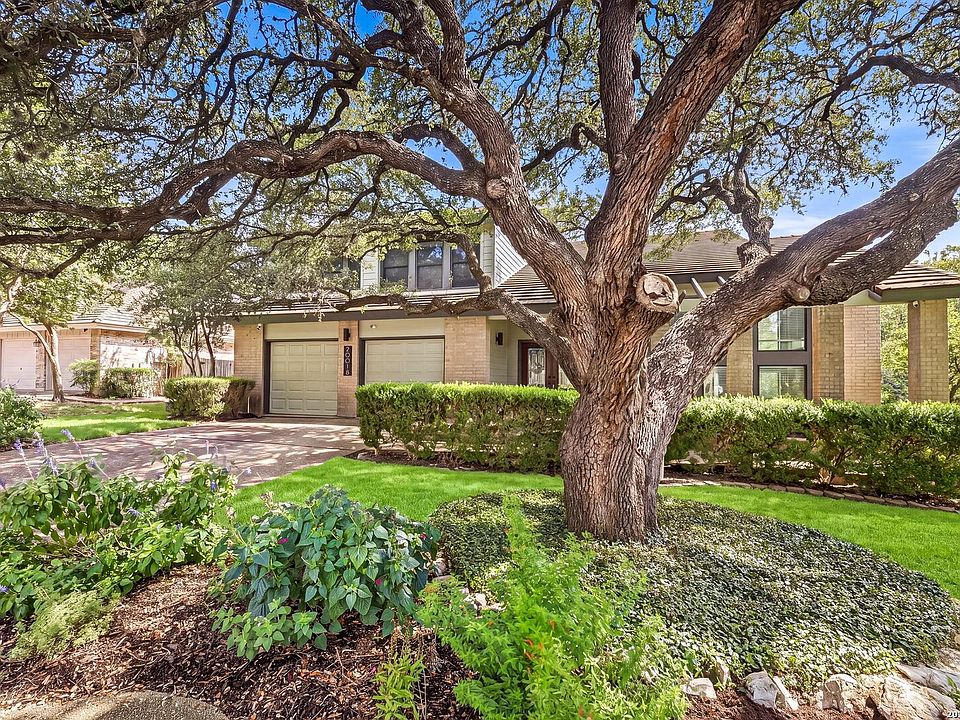 1st image of 20018 ENCINO RIDGE ST