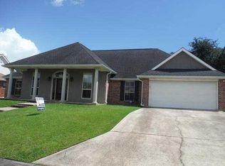 725 Doctor Gorman Dr, Belle Chasse, LA 70037