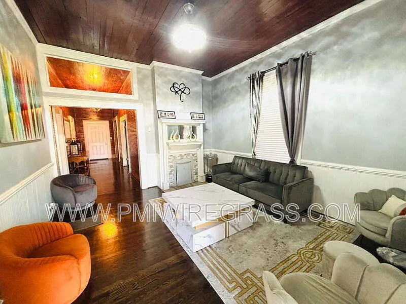 2 bed, 2.0 bath, 1600 sqft, $1,695 — Photo 3