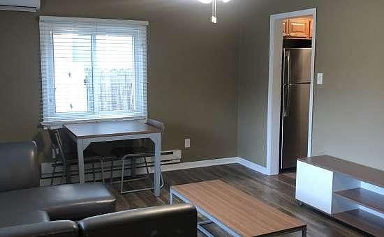 2nd image of 309 Lynn Ave Unit 1