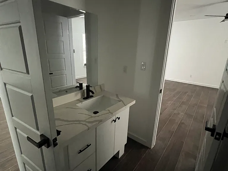 109 Adelita St #1 — Photo 5