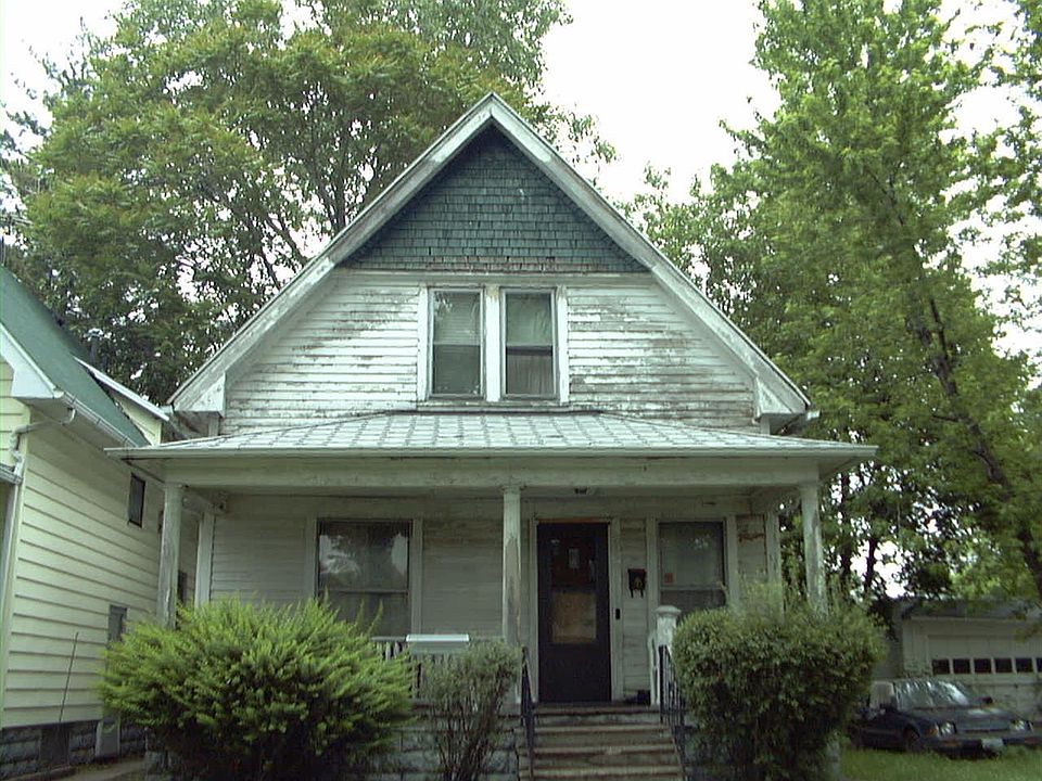 1st image of 1130 Pinewood Ave