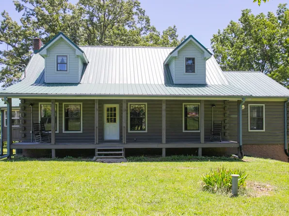 1530 Roy Brown Rd, Burns, TN 37029