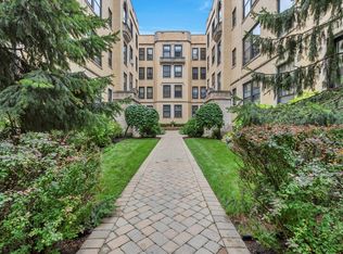 3604 N Pine Grove Ave APT 1E, Chicago, IL 60613