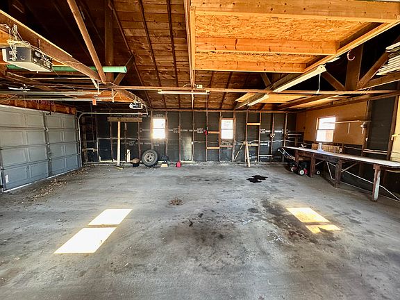 3rd image of 120 S Foster St