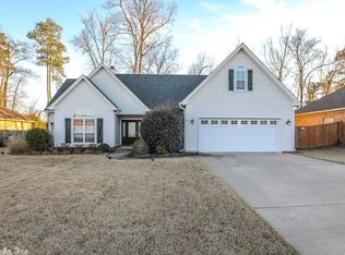 3385 Bay Meadow Dr, Benton, AR 72015
