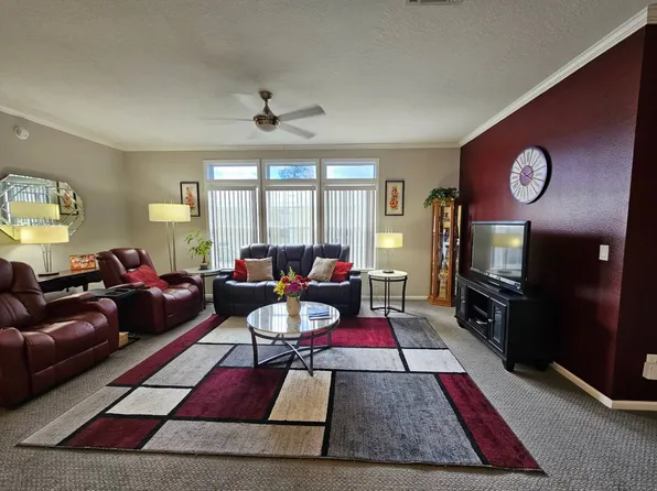 2431 Snowy Plover Dr, Lakeland, FL 33810