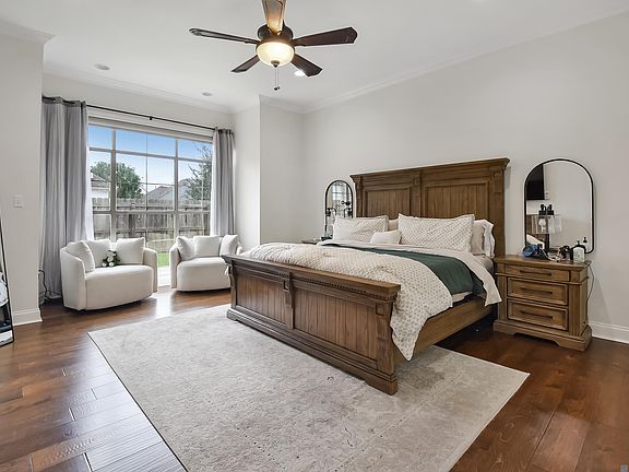 5th image of 8925 Fox Gate Dr
