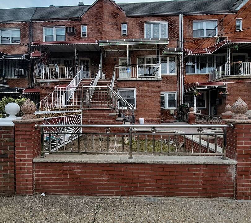1st image of 1142 E 103rd St