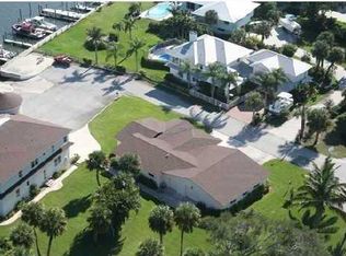 5653 SE Harbor Ter, Stuart, FL 34997