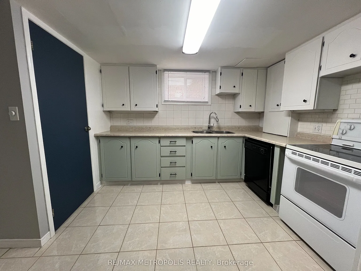 2 bed, $1,700 — Photo 3