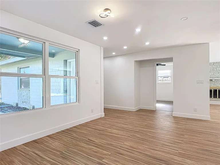 1428 Margina Ave — Photo 3