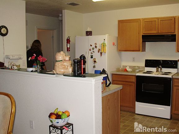 2nd image of 210 Shadbush St