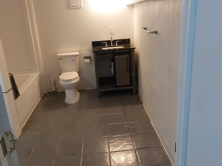 1512 Oak Grove Ave — Photo 6