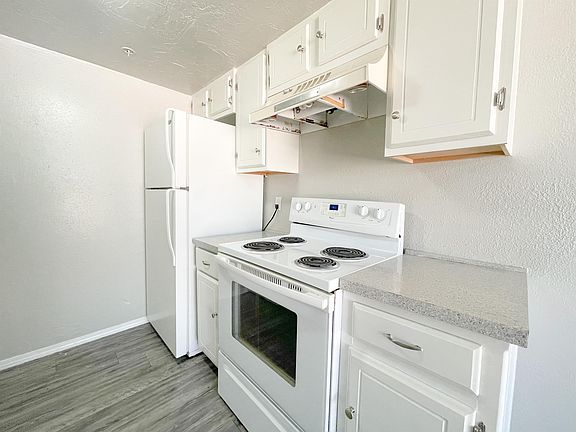 4th image of 900 NW 24th St #Paseo24-900-0