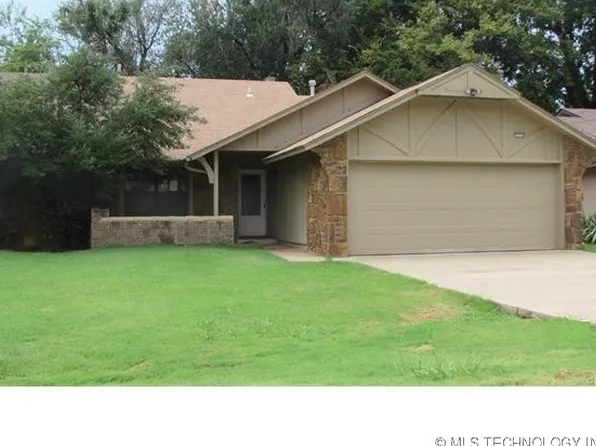 5526 S Quincy Ave, Tulsa, OK 74105