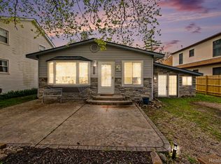 1210 Sunrise Park St, Howell, MI 48843