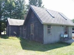 5710 Hemingway Lake Rd, Otter Lake, MI 48464