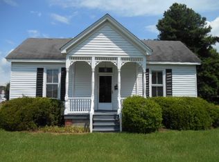 201 Maple St, Ashland, VA 23005