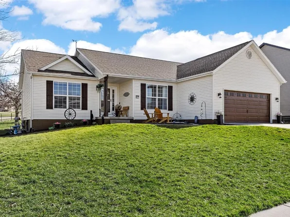 527 Rockvalley Ln NW, Cedar Rapids, IA 52405