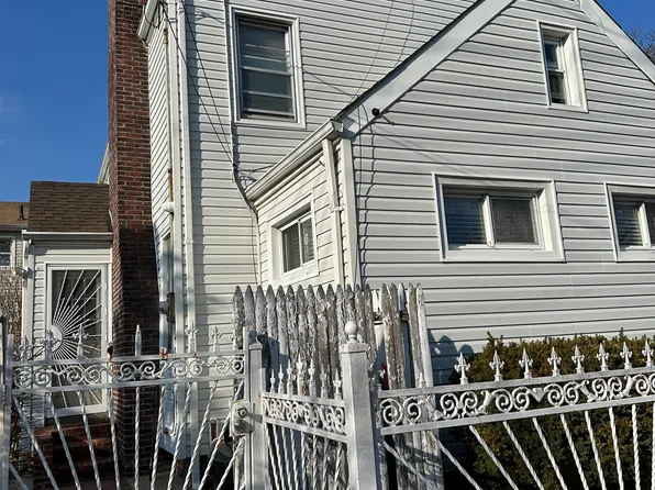 251-20 Memphis Avenue 1 image 13 of 14