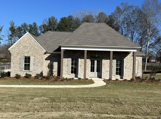 302 Lois Ct, Madison, MS 39110