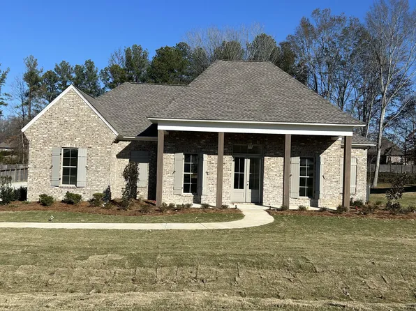 302 Lois Ct, Madison, MS 39110