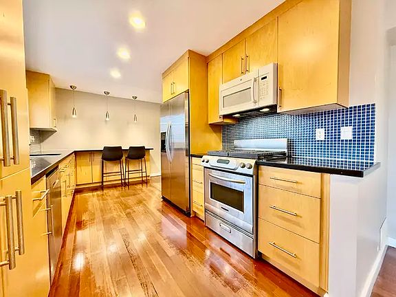 2nd image of 5298 Belair Dr #1A