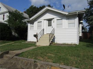 245 24th St NW, Barberton, OH