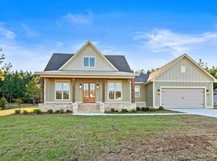 29 Pipestone Pass, Sumrall, MS 39482