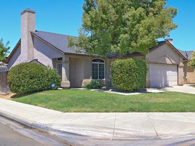 5684 W Holland Ave, Fresno, CA, 93722