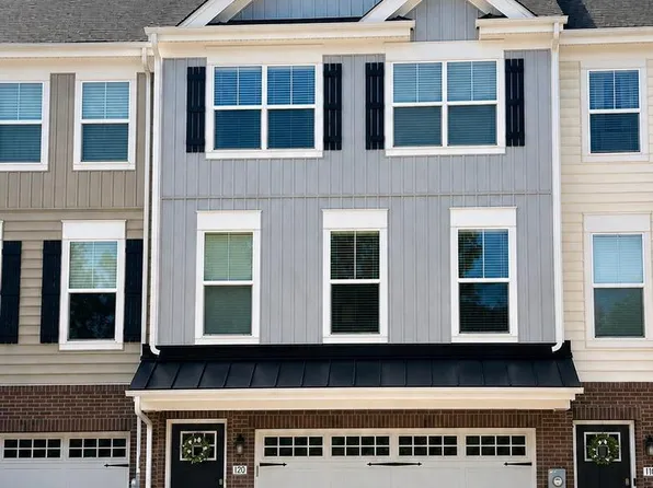 120 Oyster Bay Pl #B3, Solomons, MD 20688