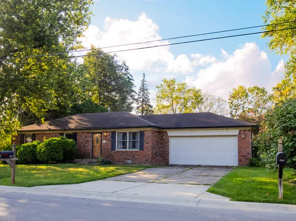 307 E North St, Westfield, IN 46074