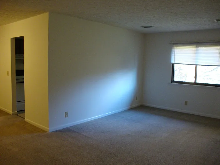 602 Washington St SE — Photo 9