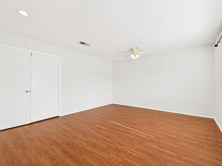 11677 Village Place Dr — Photo 29