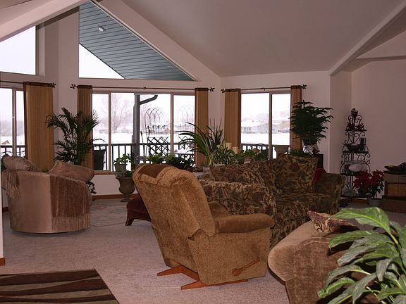 30 x 40 Great room/dining