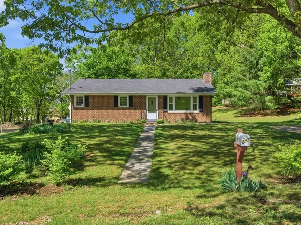 1710 Harman Dr, Christiansburg, VA 24073