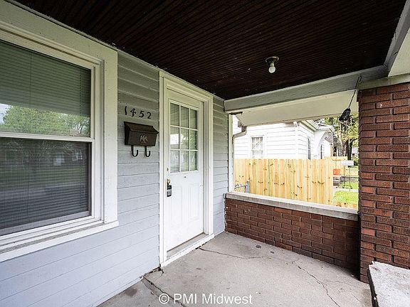 4th image of 1452 N Gladstone Ave