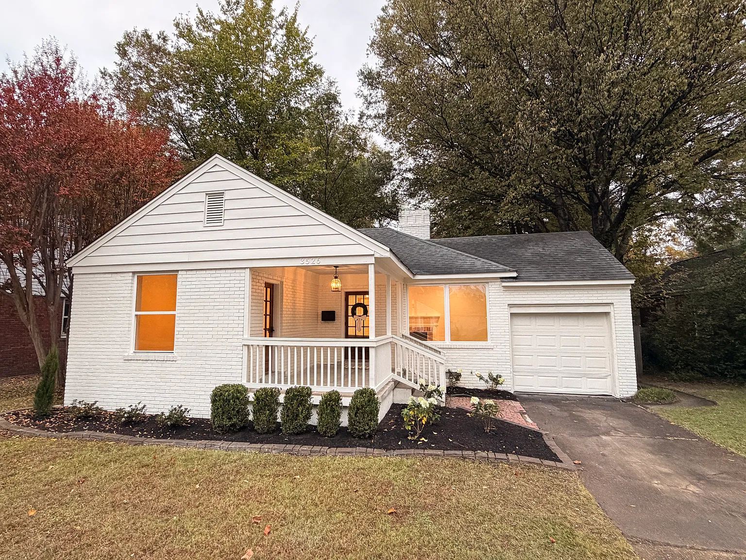 3 bed, $2,400 — Photo 2