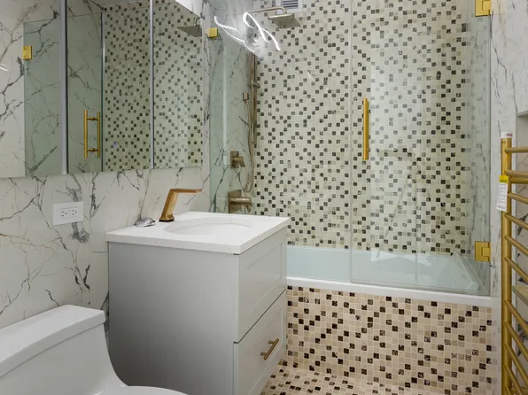 2521 Palisade Avenue image 20 of 25