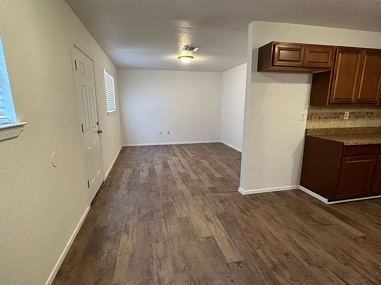 4345 Ridgedale Ave — Photo 9
