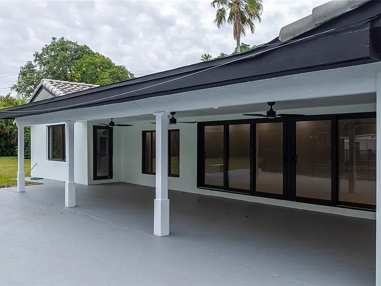 13401 SW 83rd Ave — Photo 1